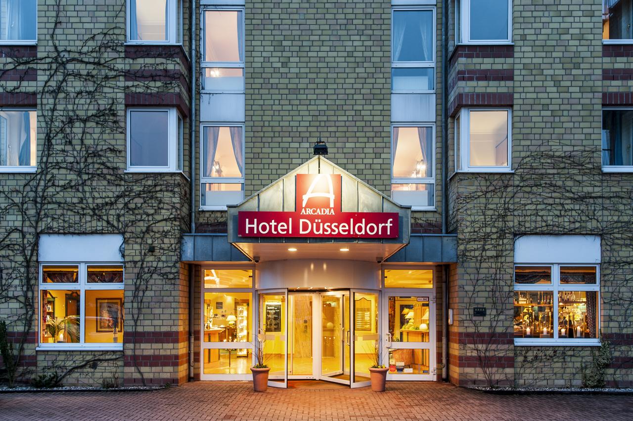 Book a cheap room in Arcadia Hotel Dusseldorf